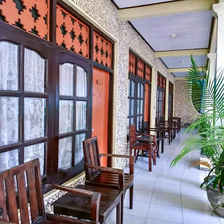 Catur Adi Putra Hotel