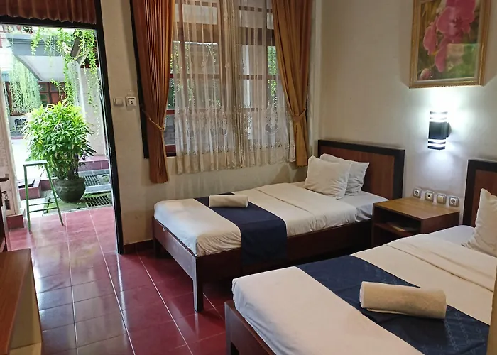 Hotel Catur Adi Putra