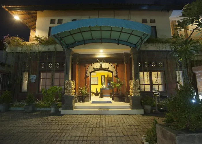 Hotel Catur Adi Putra 2*